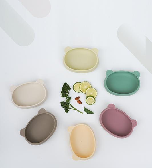 Silicone Bear Plate . Cream